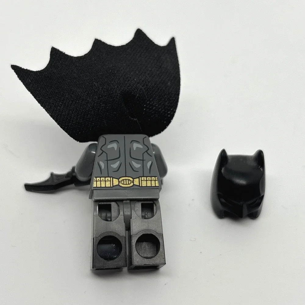 LEGO Batman Minifigure Tactical Suit Justice League DC Super Heroes Batarang
